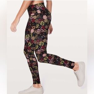 Lululemon Wunder Under Hi-Rise Tight
28" Fluorolace Multi